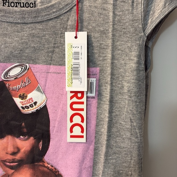 FIORUCCI Gray Naomi Campbell Printed Graphic T-Shirt Cap Sleeve Size Small - Picture 4 of 8